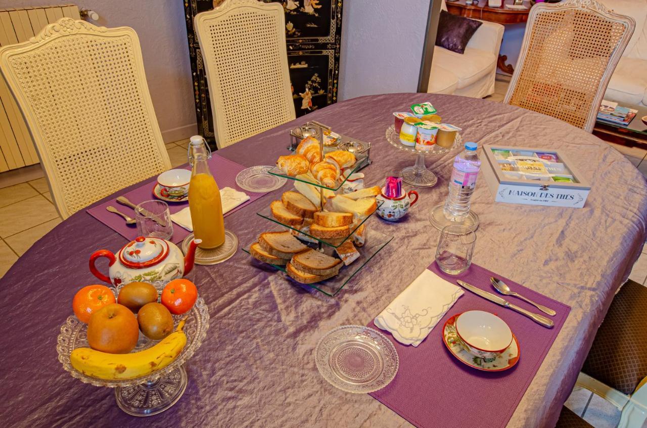 La Chambre D'Amis La Costignieres Montgueux Exteriör bild