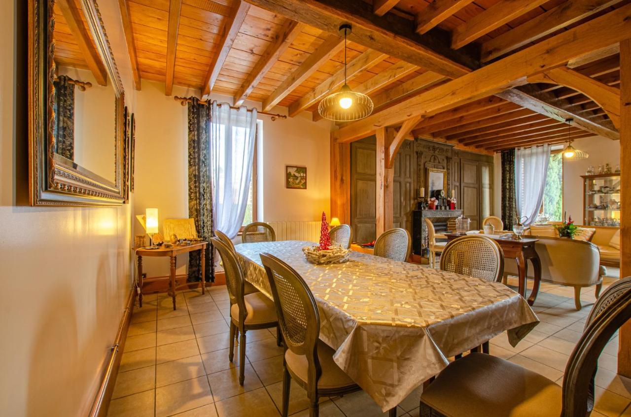 La Chambre D'Amis La Costignieres Montgueux Exteriör bild