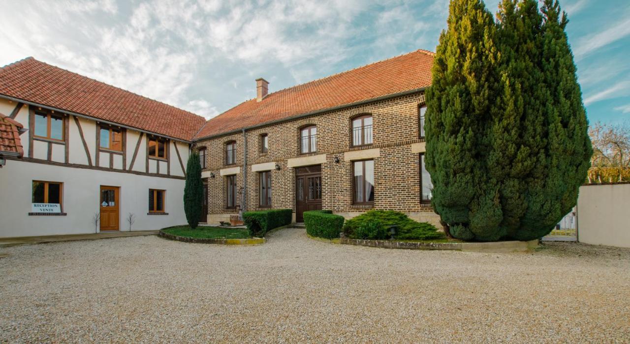 La Chambre D'Amis La Costignieres Montgueux Exteriör bild