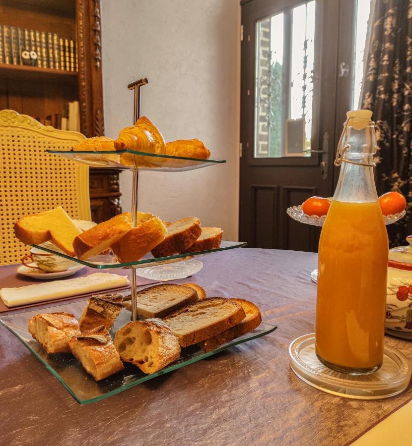 La Chambre D'Amis La Costignieres Montgueux Exteriör bild
