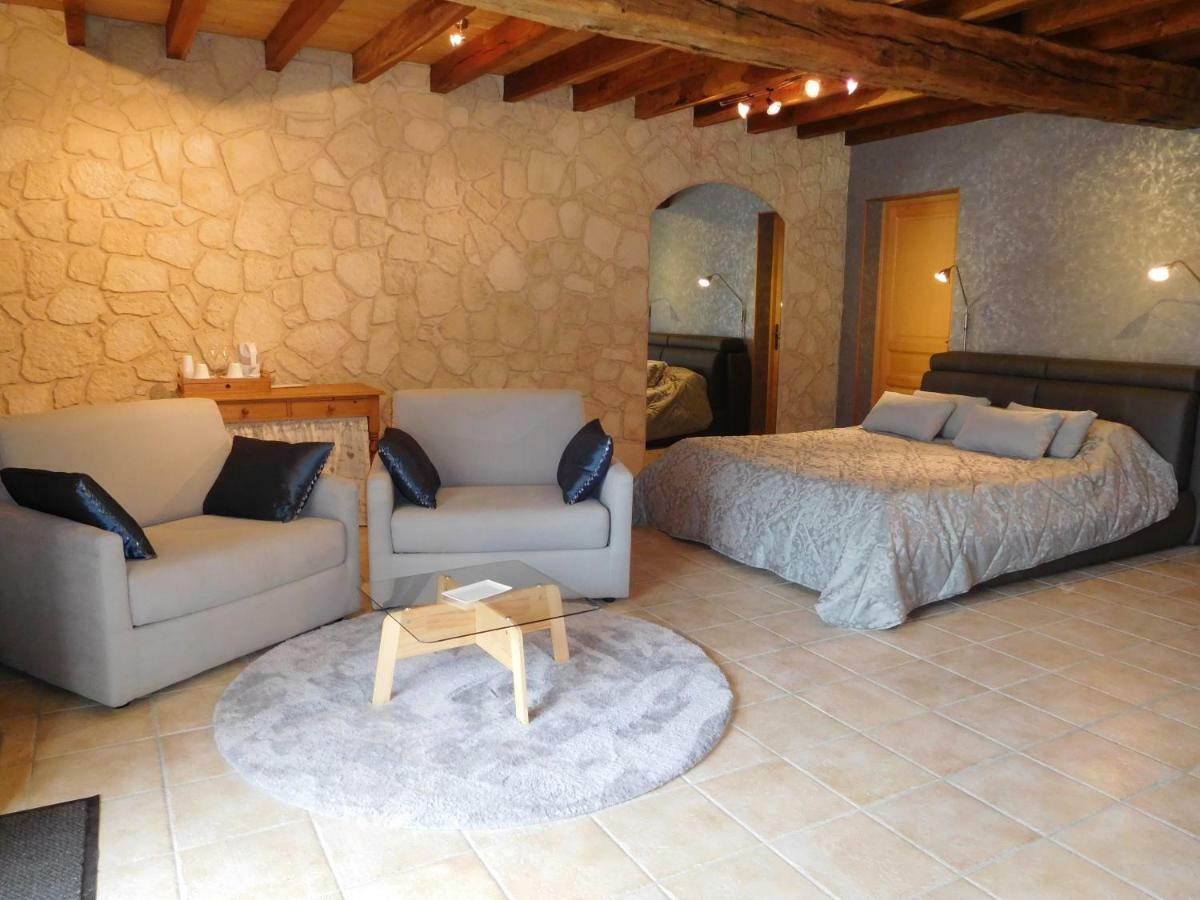 La Chambre D'Amis La Costignieres Montgueux Exteriör bild