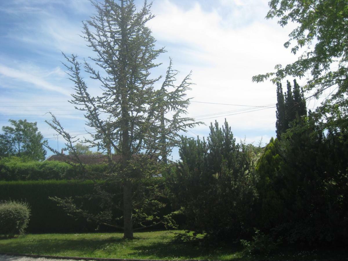 La Chambre D'Amis La Costignieres Montgueux Exteriör bild