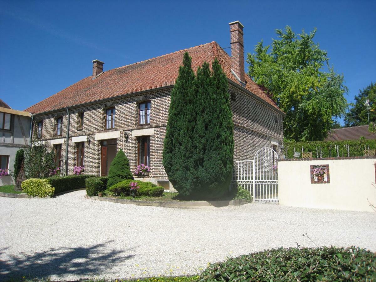 La Chambre D'Amis La Costignieres Montgueux Exteriör bild