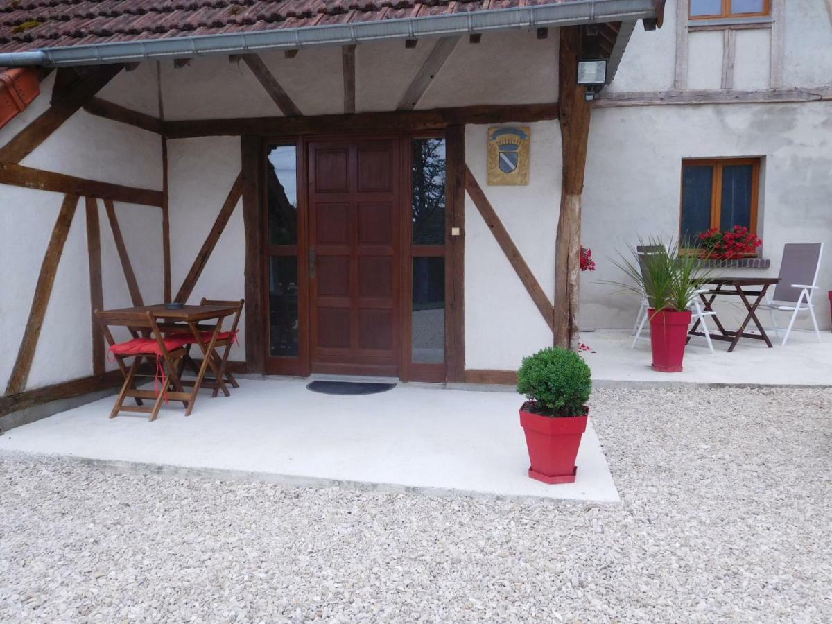 La Chambre D'Amis La Costignieres Montgueux Exteriör bild