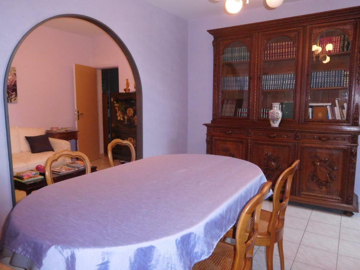 La Chambre D'Amis La Costignieres Montgueux Exteriör bild